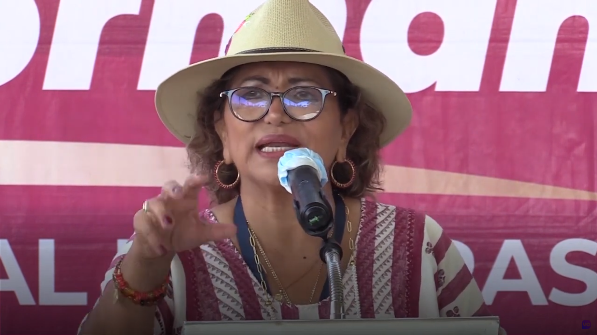 VIDEO: Adela Román inaugura pavimentación de calle en El Arenal