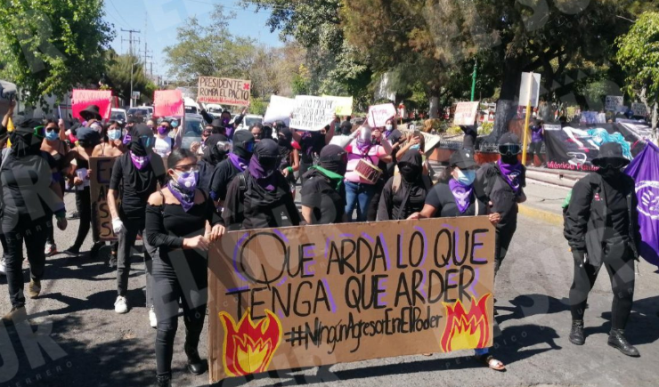 VIDEO: Marchan feministas en Chilpancingo contra candidatura de Félix Salgado