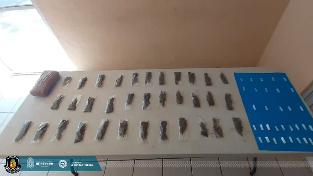 Hallan en el panteón de Los Órganos probable droga