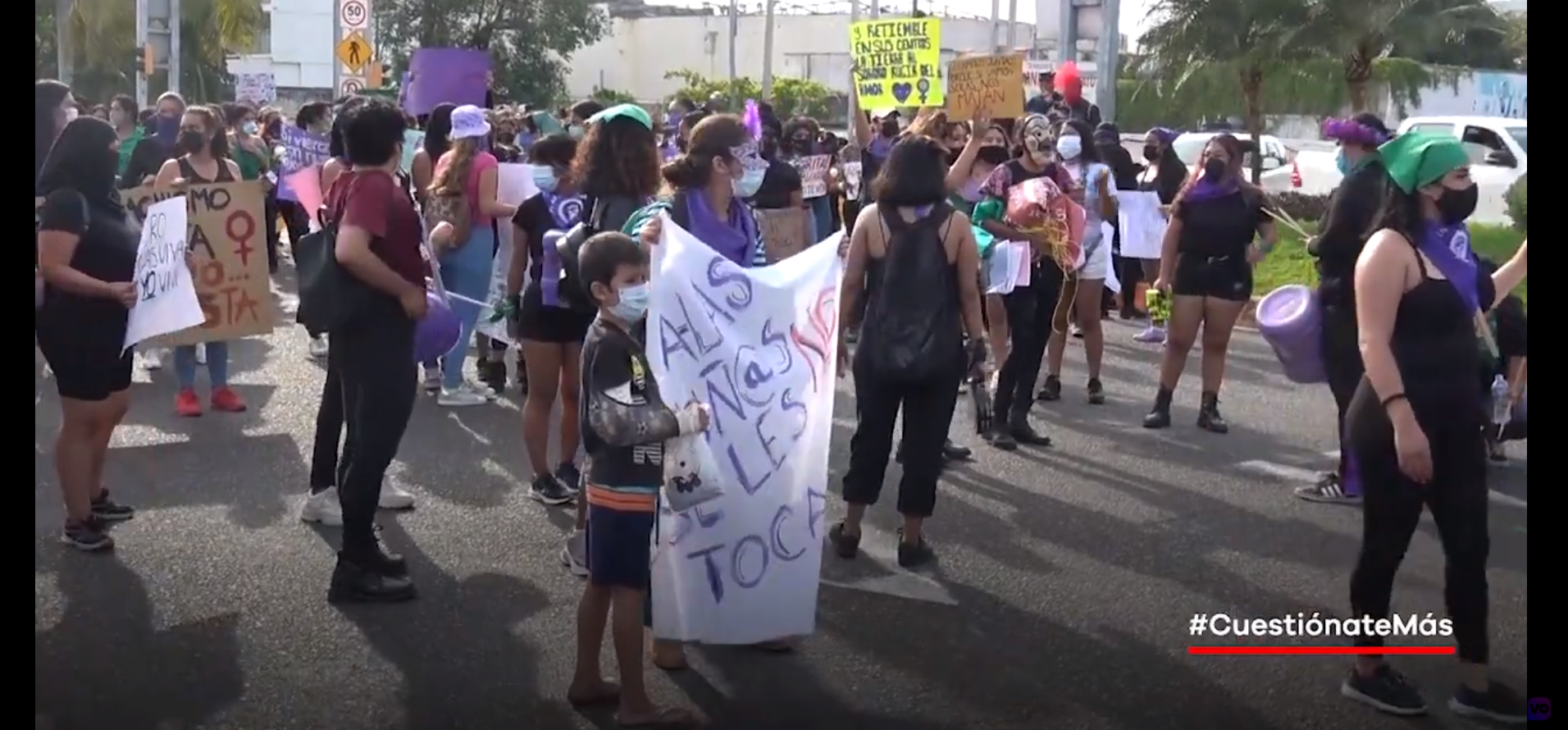 VIDEO: Protestan más de 200 mujeres en Acapulco para exigir un alto a la violencia