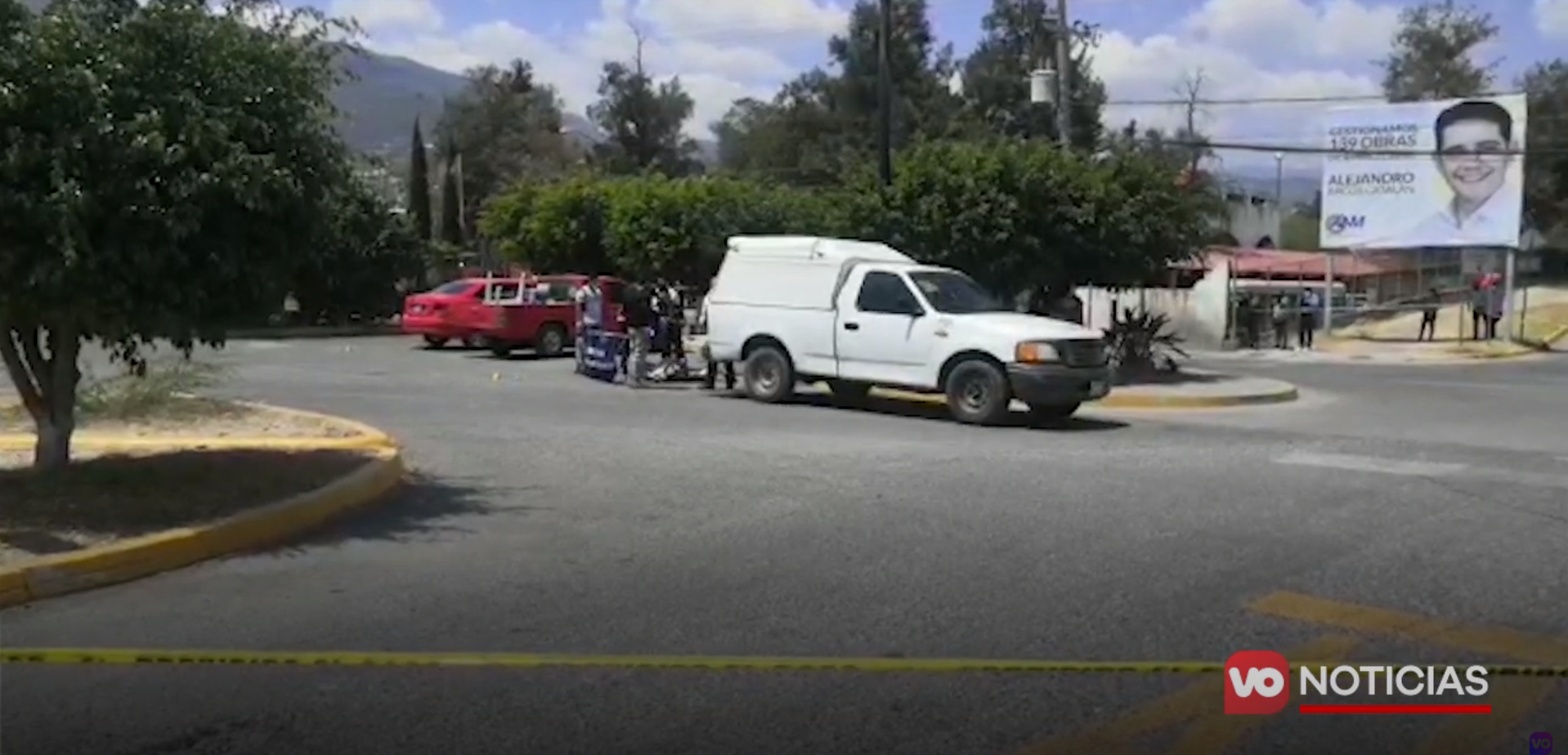 VIDEO: Asesinan a un hombre con cuerno de chivo afuera de una tienda comercial, en Chilpancingo