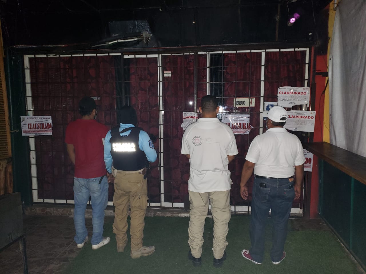 Clausuran 4 negocios en Costera por no acatar medidas sanitarias