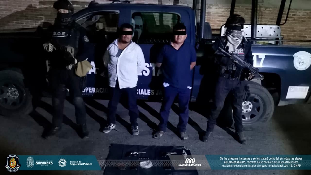 Detienen a dos hombres armados en Iguala