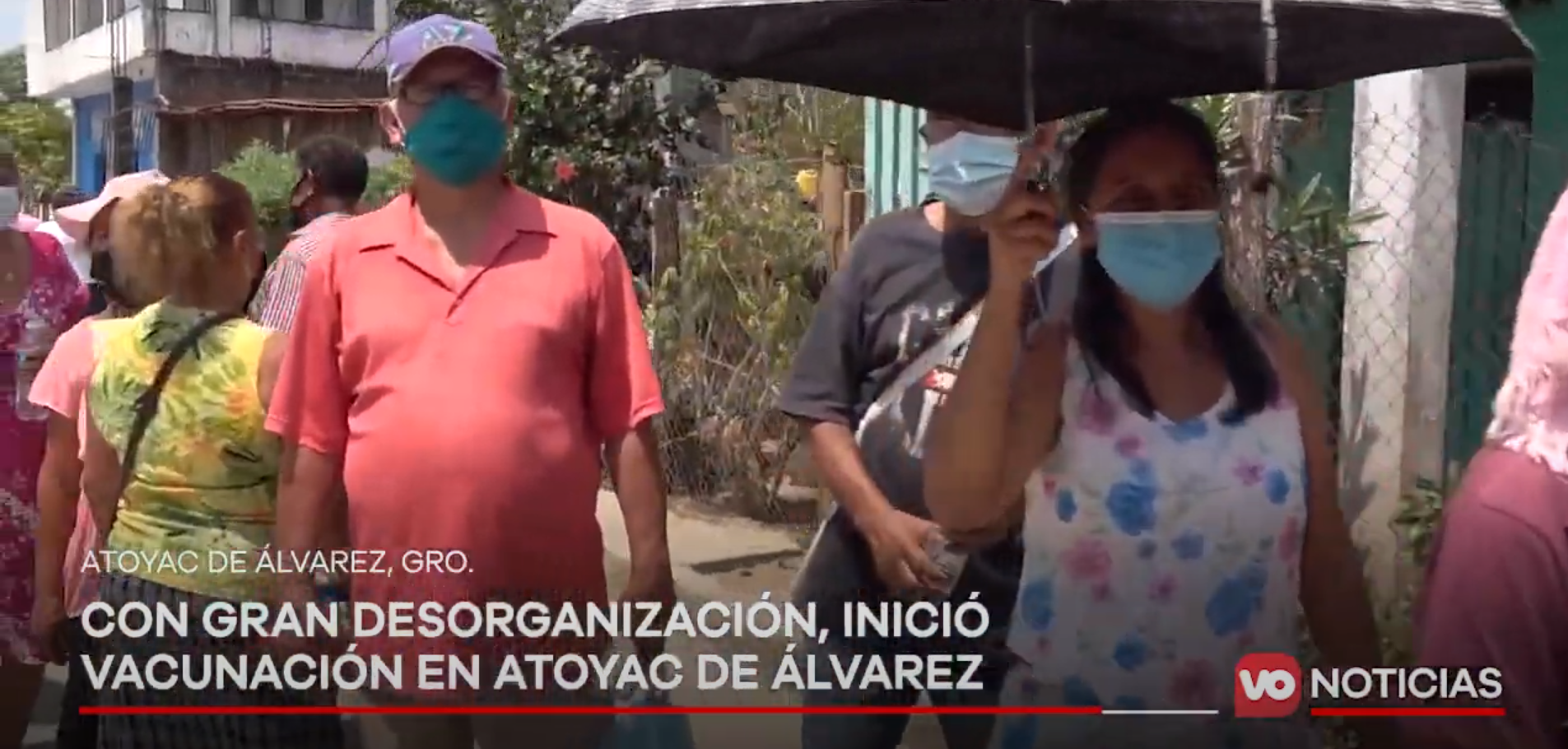 VIDEO: Con retraso de tres horas, inició la vacunación en Atoyac de Álvarez