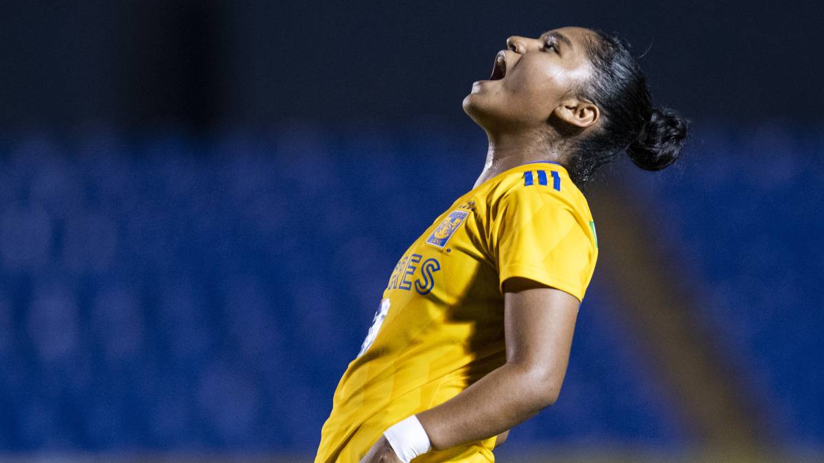 La acapulqueña Belén Cruz le da la vuelta al mundo con su espectacular golazo