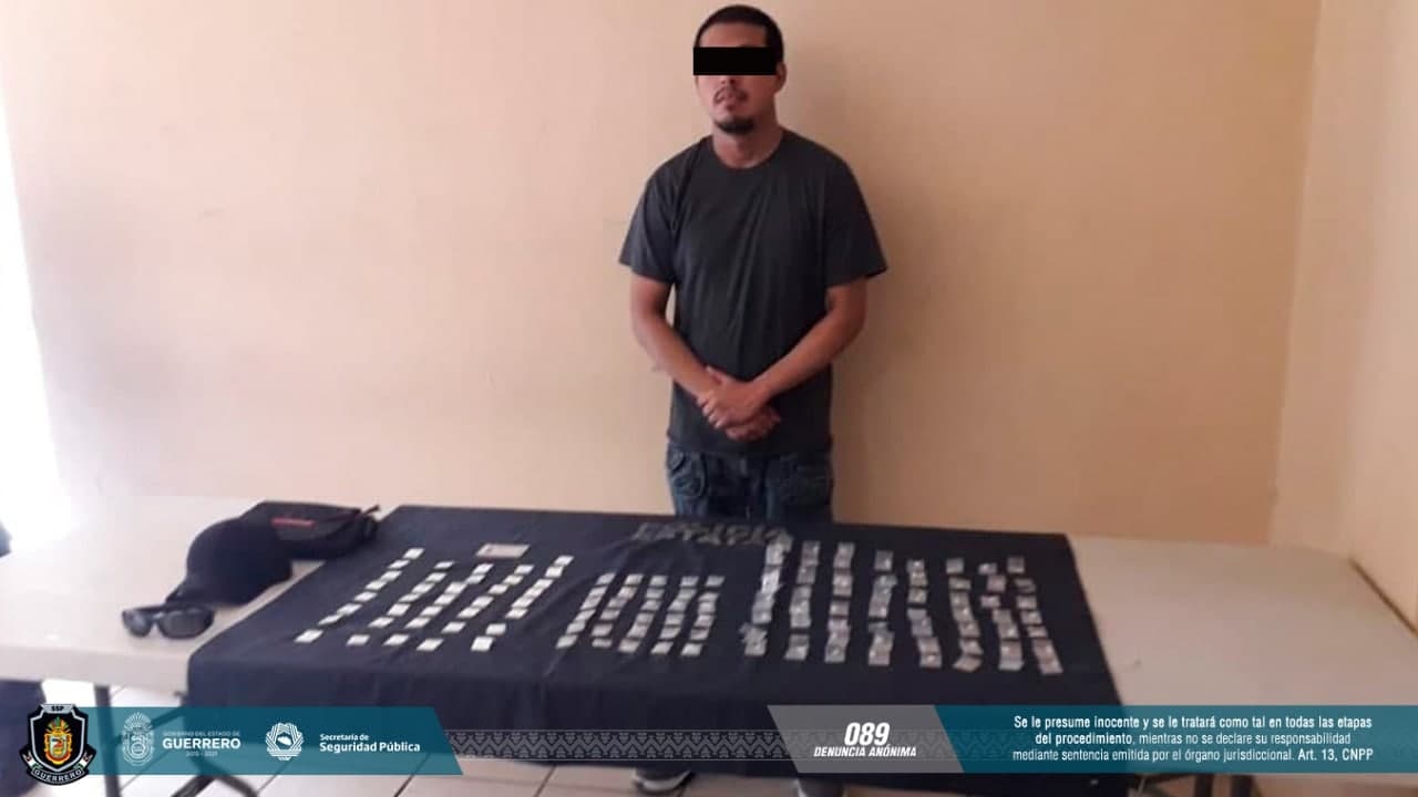 Detienen a joven por presunta posesión de droga