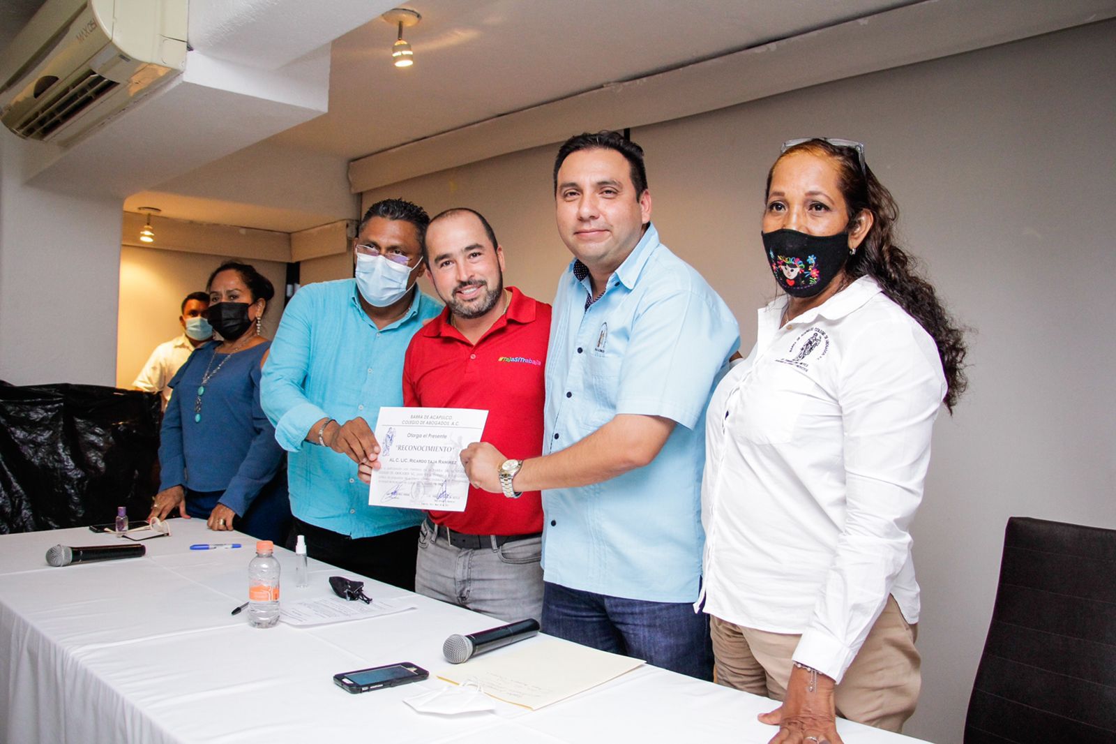 Pediré ayuda a la sociedad y profesionistas organizados para rescate de Acapulco: Ricardo Taja