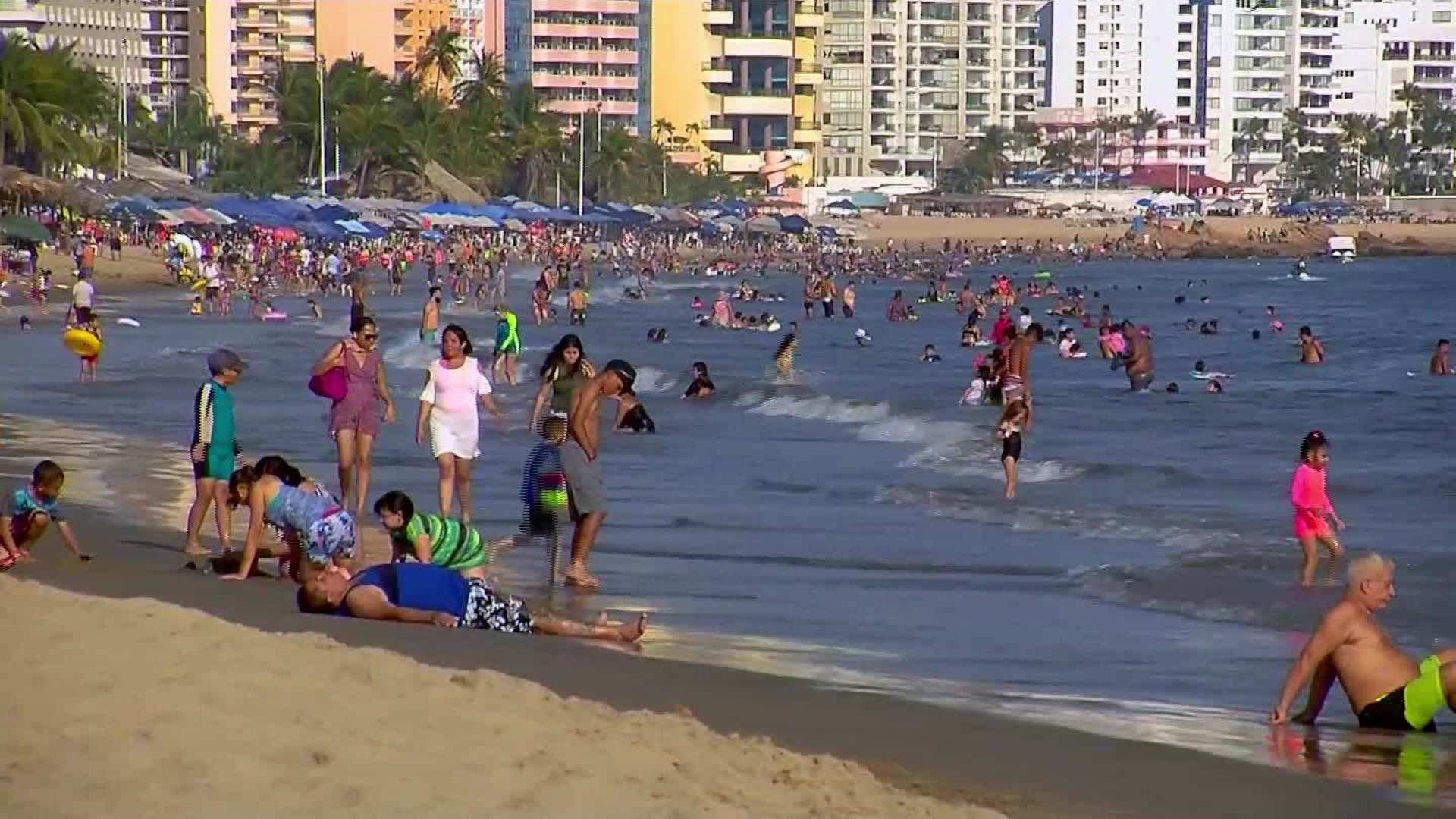 Por aumento de COVID-19, se restringen playas de Guerrero