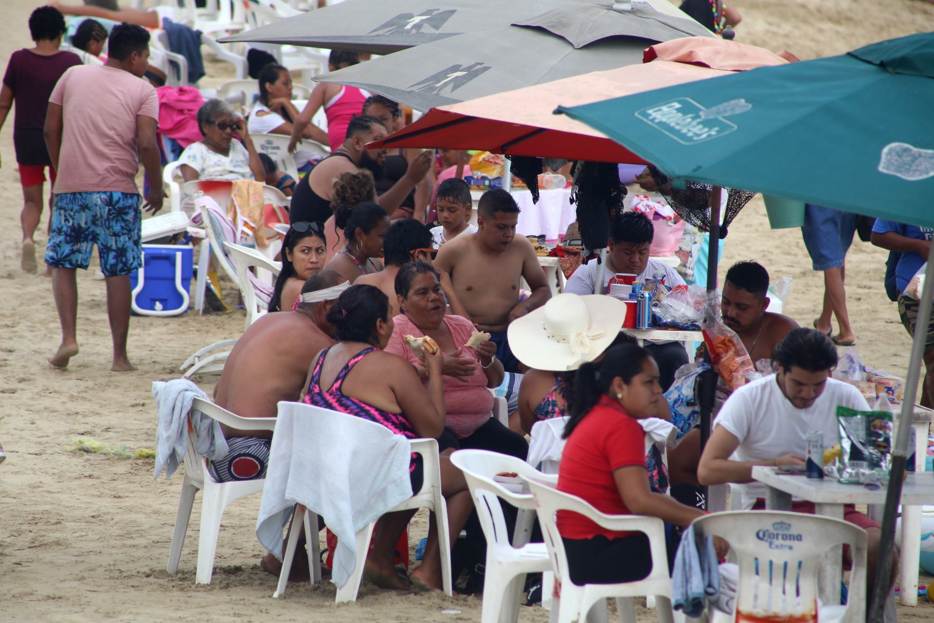 VIDEO: En Acapulco también se debería pedir certificado de vacunación a turistas