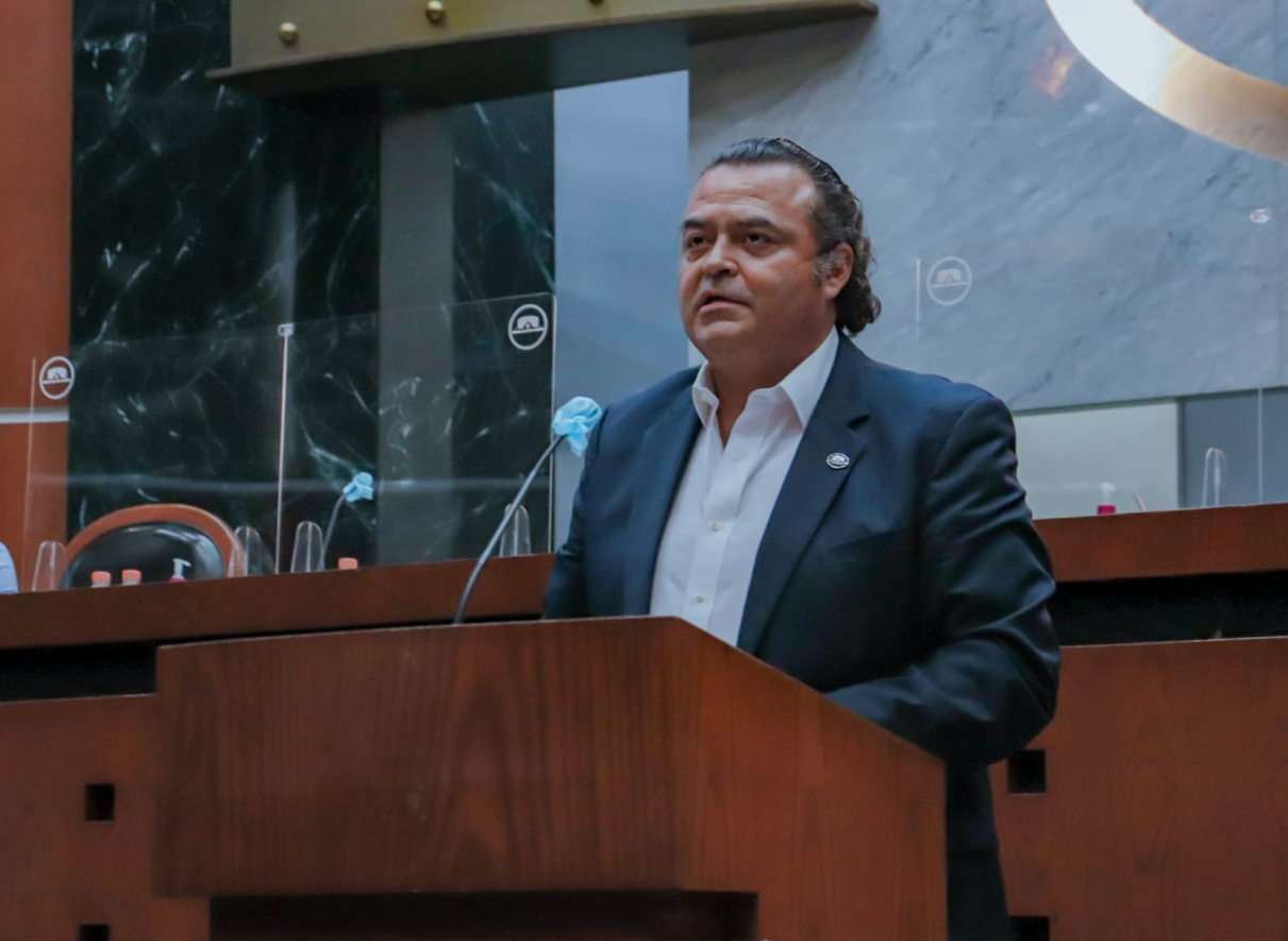 VIDEO: Propone Arturo Martínez inscribir nombres en el muro de honor del congreso