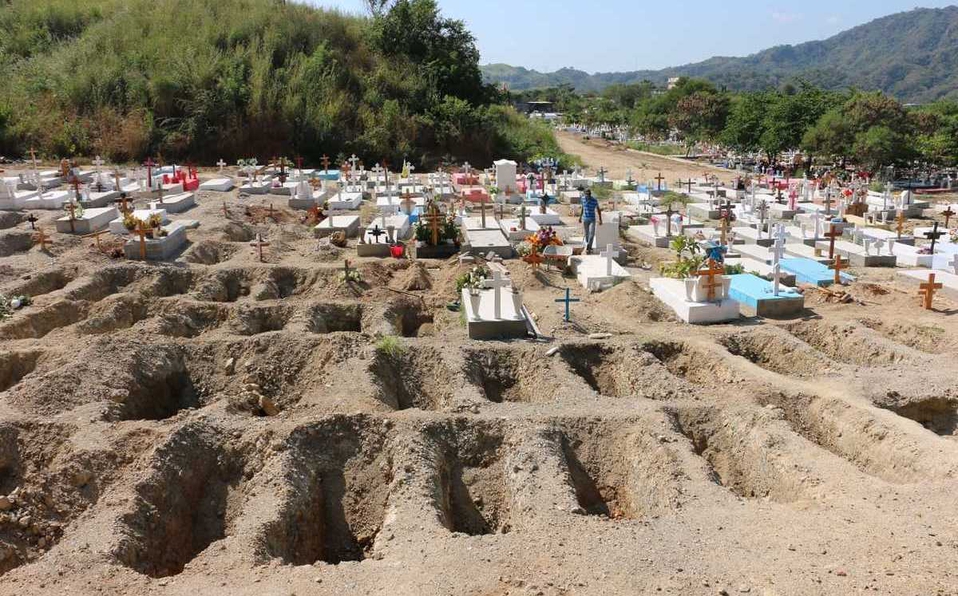 Habilitan 200 tumbas en Acapulco para decesos por COVID