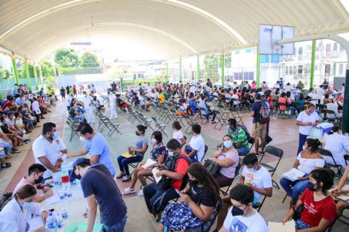 VIDEO: Más de 16 mil vacunas se aplican diariamente a jóvenes acapulqueños: Salud Municipal