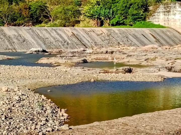Presa de Atoyac se está secando