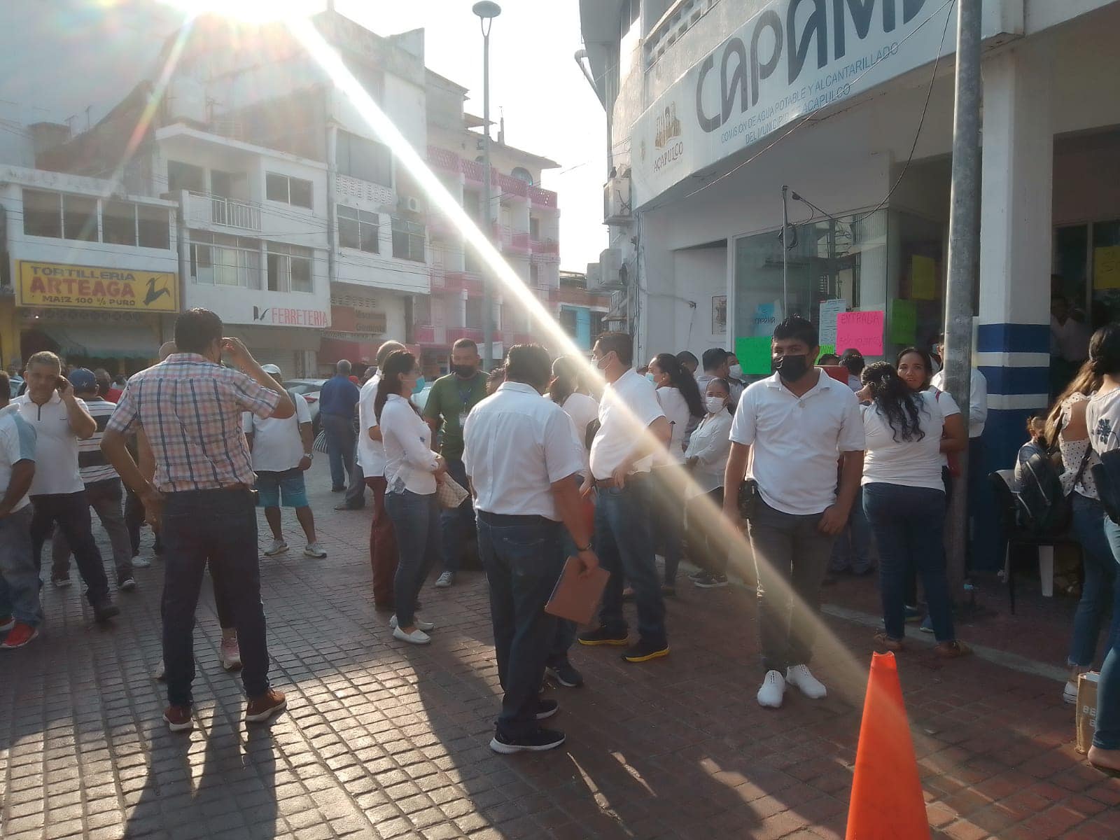 Estalla paro en CAPAMA; exigen salida de director y funcionarios