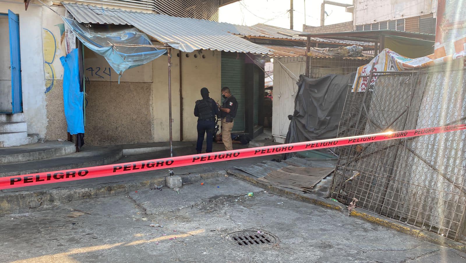 Asesinan a balazos a hombre en Mercado Central de Acapulco