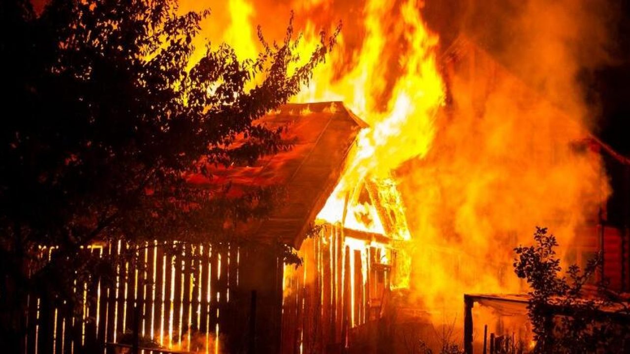 En Acapulco, se incendia taller de pólvora; hay dos heridos
