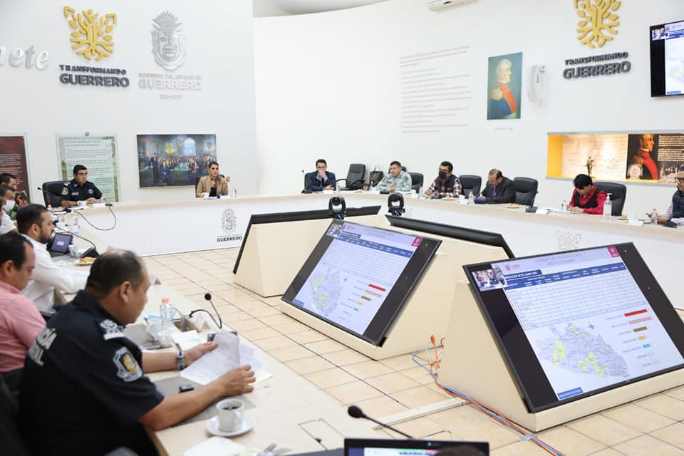 Convoca Evelyn Salgado a autoridades municipales para fortalecer seguridad en Guerrero