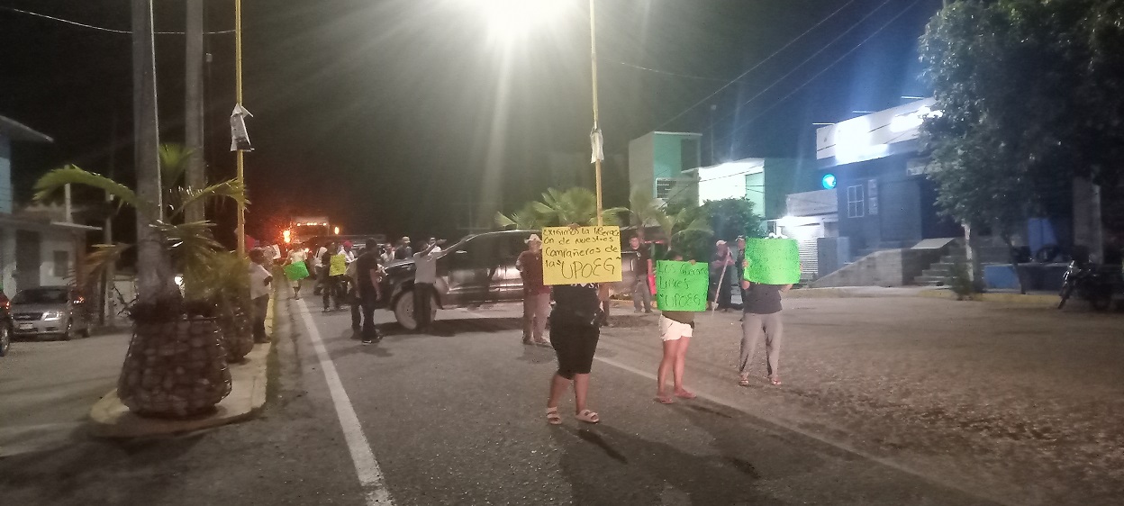 Guerrero en crisis: bloquean cinco municipios de Costa Chica