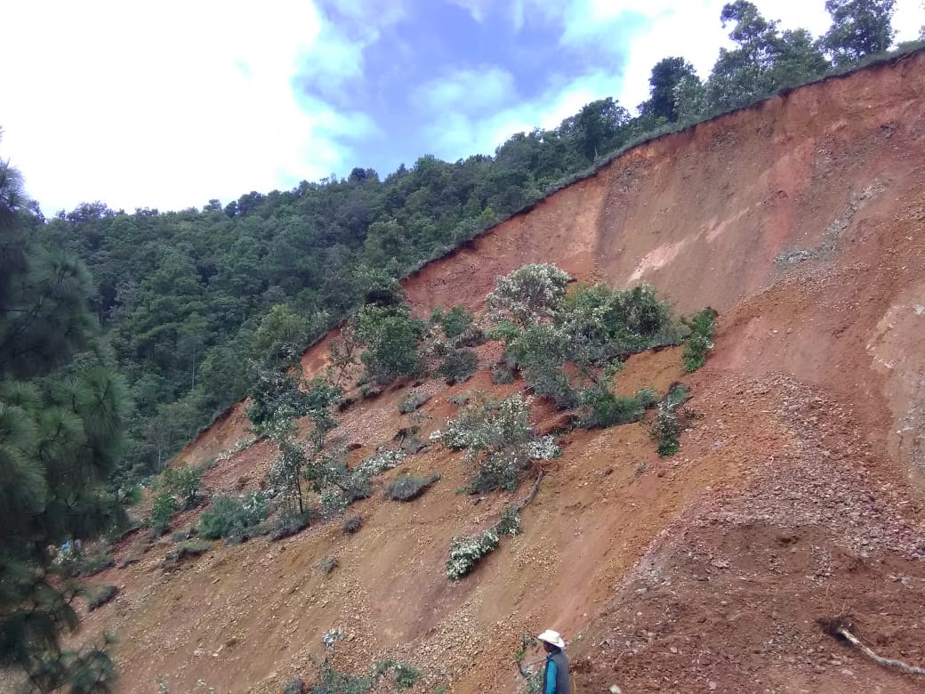 Quedan incomunicados poblados en Guerrero por derrumbe en cerro