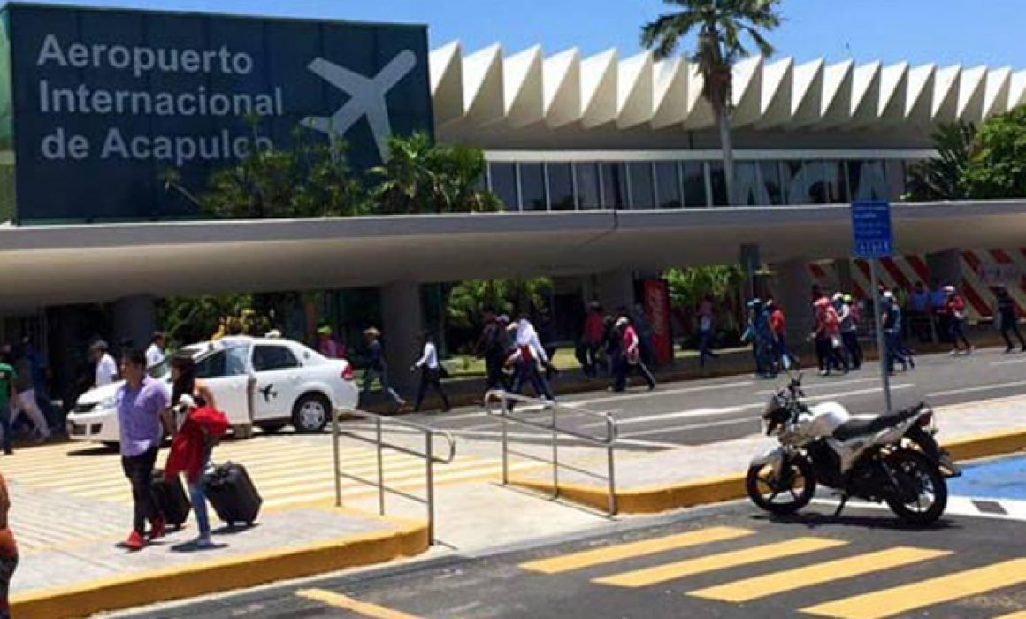 Detienen a pasajero con 10 millones de pesos en Aeropuerto de Acapulco