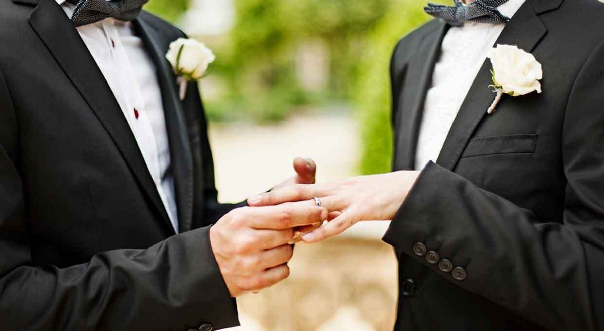 Presentan iniciativa para legalizar matrimonios igualitarios en Guerrero