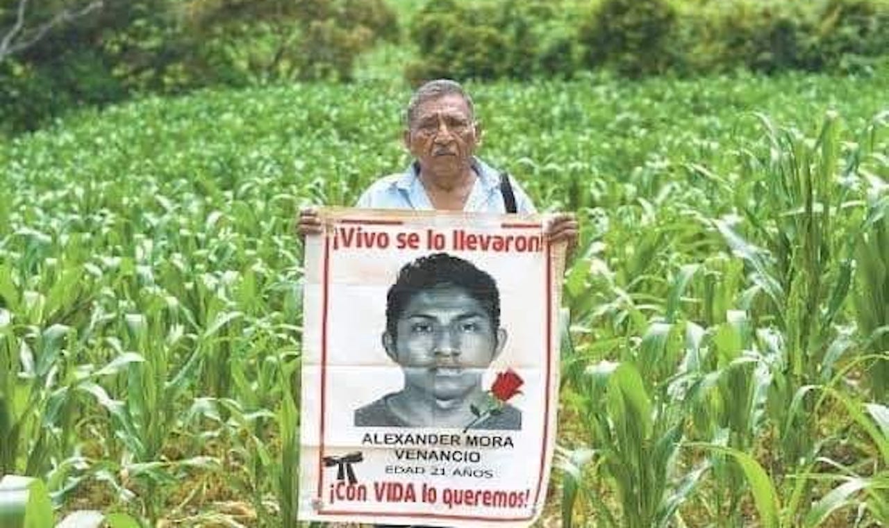 Fallece Ezequiel Mora, padre de uno de los 43 normalistas de Ayotzinapa