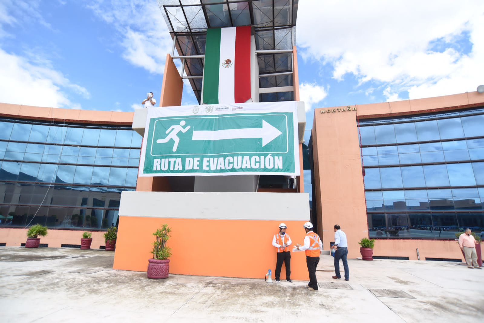 Reportan daños menores en Guerrero tras el sismo de 7.7 en Michoacán