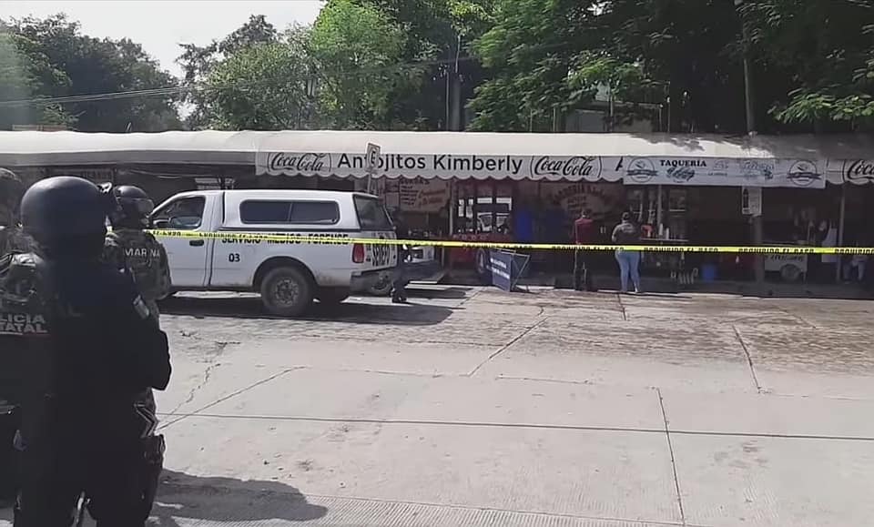 Acribillan a balazos a un taquero en el Centro de Iguala