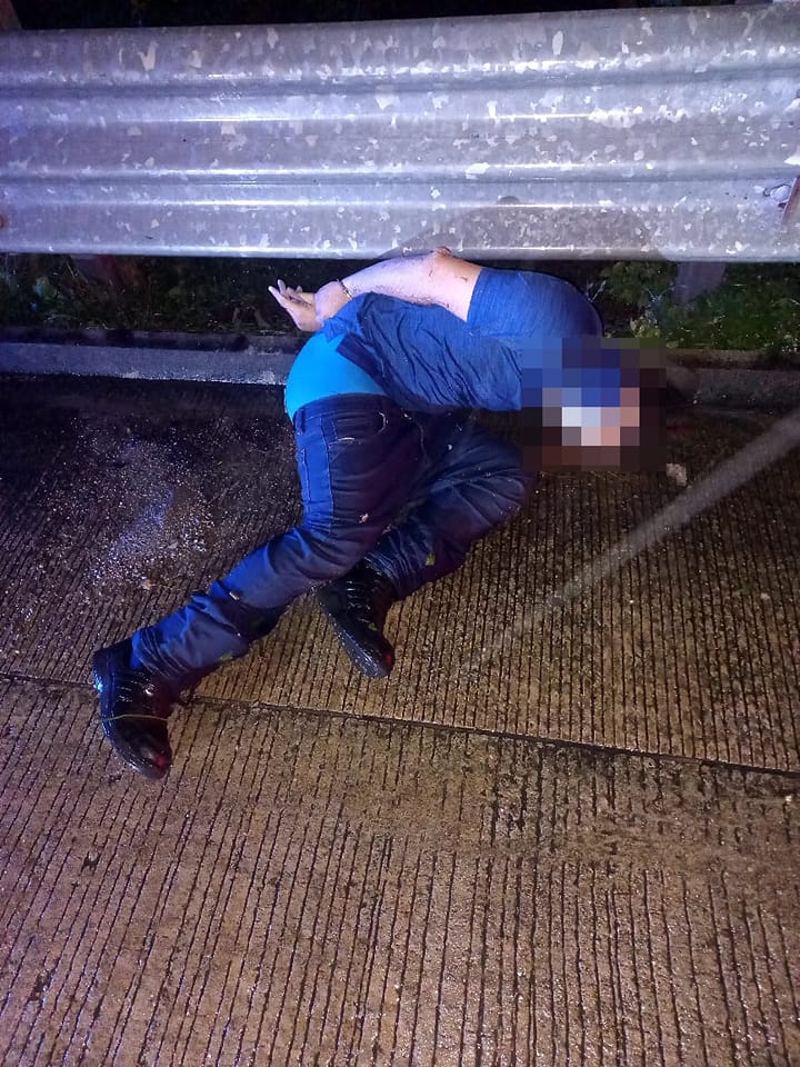 Dejan a un hombre asesinado a balazos en la Autopista del Sol en Acapulco