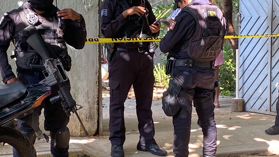 Asesinan a balazos a una mujer en un domicilio en Farallón en Acapulco