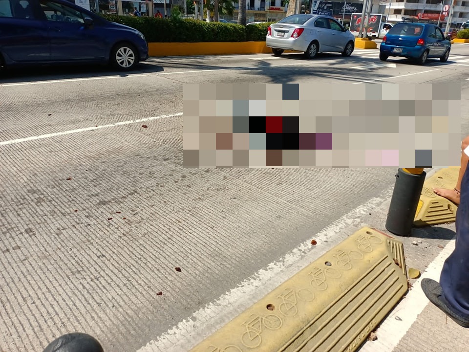 Muere hombre al ser atropellado en la avenida Costera Miguel Alemán en Acapulco