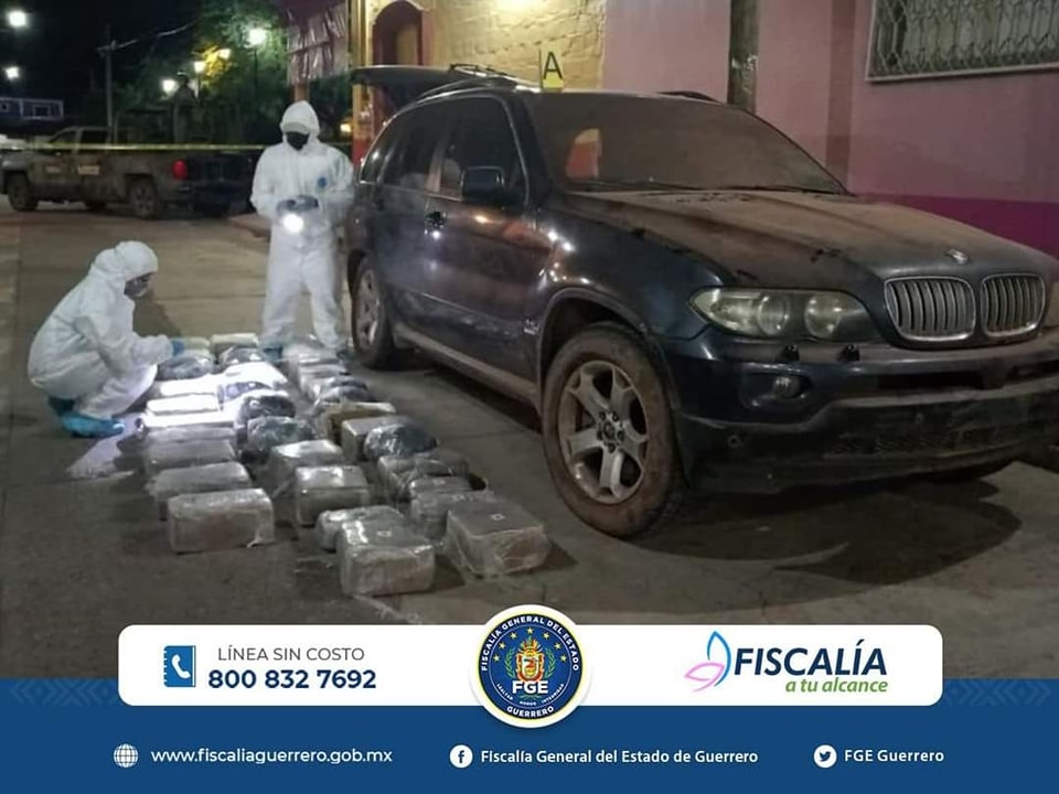 FGE localiza cartuchos útiles dentro de un automotor en San Miguel Totolapan 