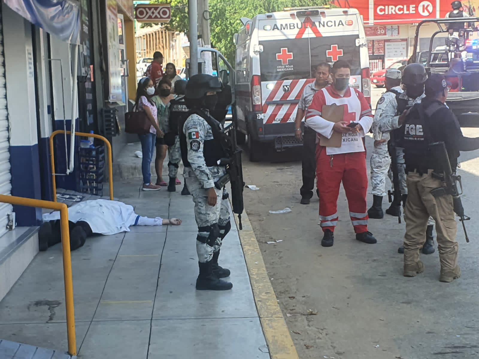 Fallece una trabajadora de Farmacias Similares por infarto en la colonia Progreso en Acapulco