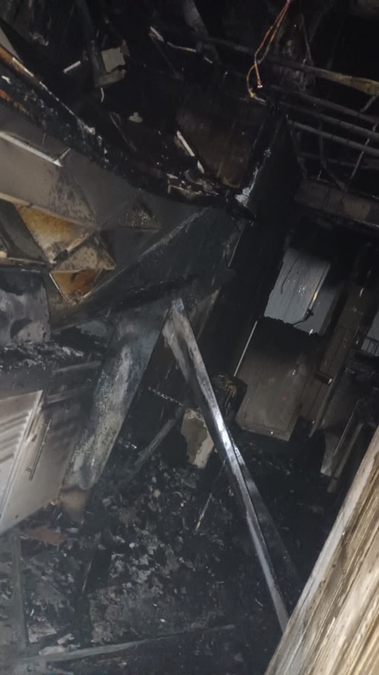 Se incendia penthouse en condominio en la costera en Acapulco