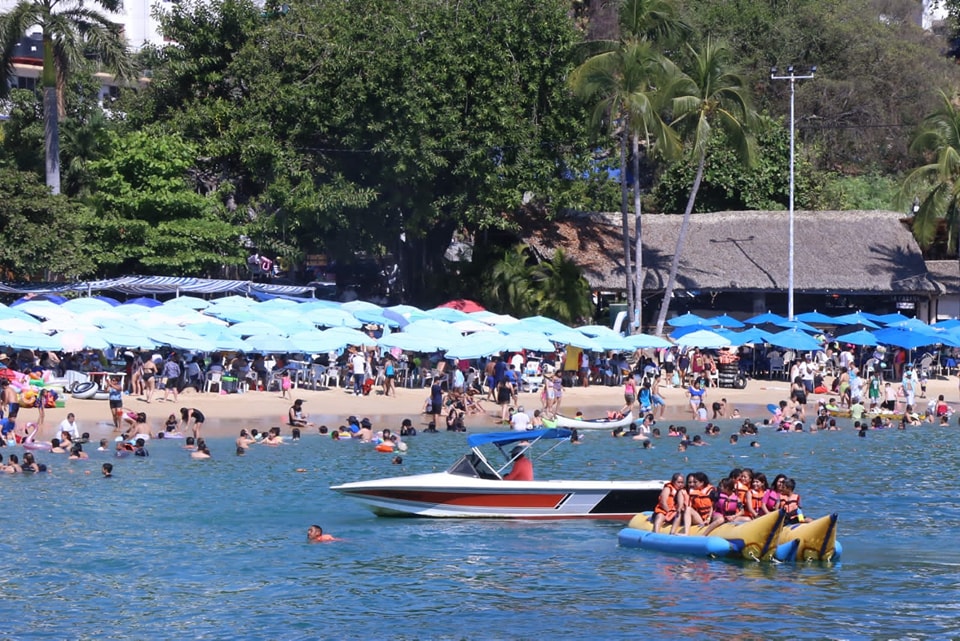 Comienza el arribo de familias a centros de recreo y playas de Guerrero para disfrutar las fiestas de fin de año