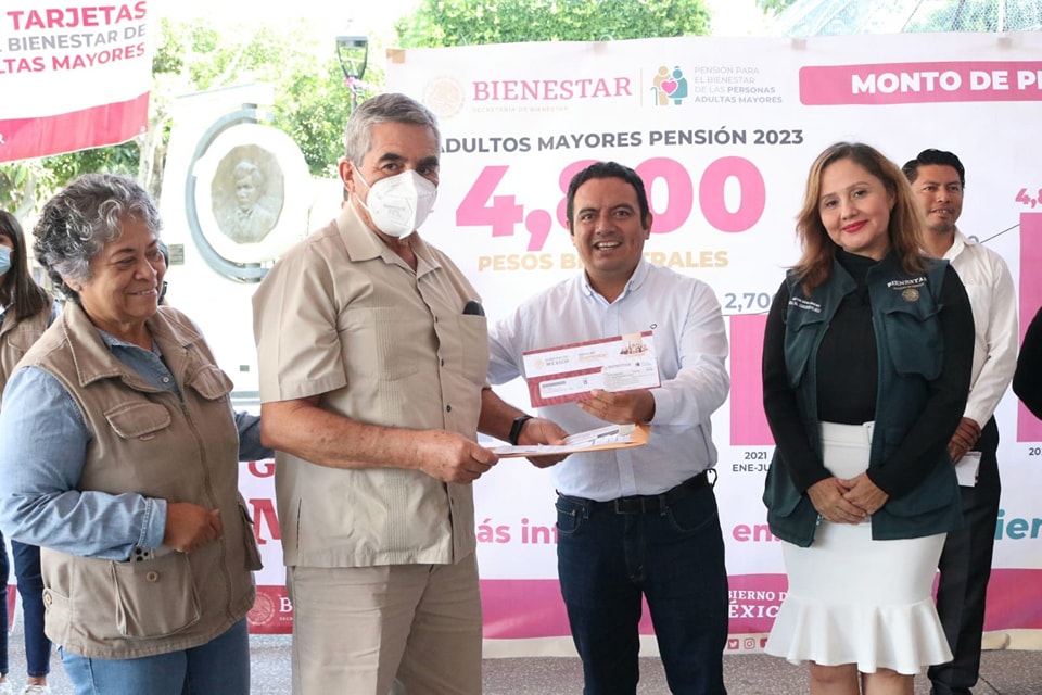 Continúa Gobierno de México entregando tarjetas del Bienestar en Guerrero