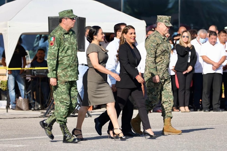 Encabeza la gobernadora Evelyn Salgado el primer homenaje a la Bandera Nacional del 2023 en la Casa del Pueblo