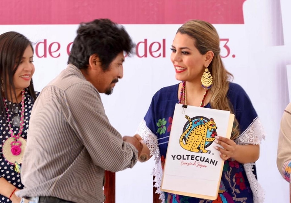 Reciben registro de marca 23 empresas de artesanos y productores indígenas y afromexicanos de Guerrero