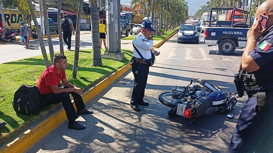 Atropella motociclista a una adulta mayor en el bulevar Vicente Guerrero en Acapulco