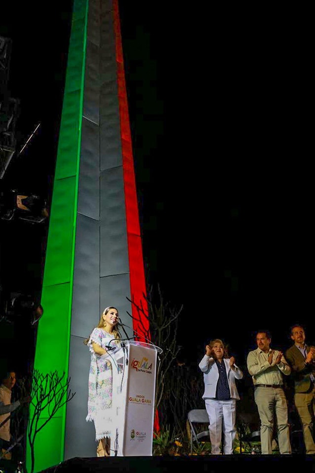 Inaugura la gobernadora Evelyn Salgado Obelisco Monumental en Iguala