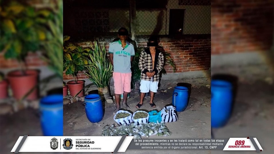 Detiene la SEMAR y Policía Estatal a dos presuntos narcotraficantes, en Tecpan