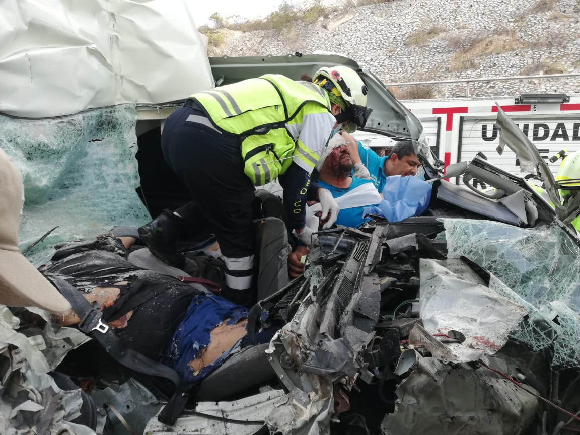 Accidente en la Autopista del Sol deja víctimas mortales
