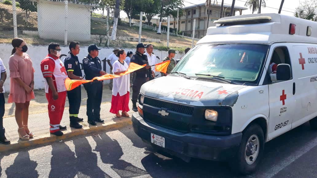 Encabeza Clara Bello el banderazo del arranque del operativo Semana Santa Atoyac 2023