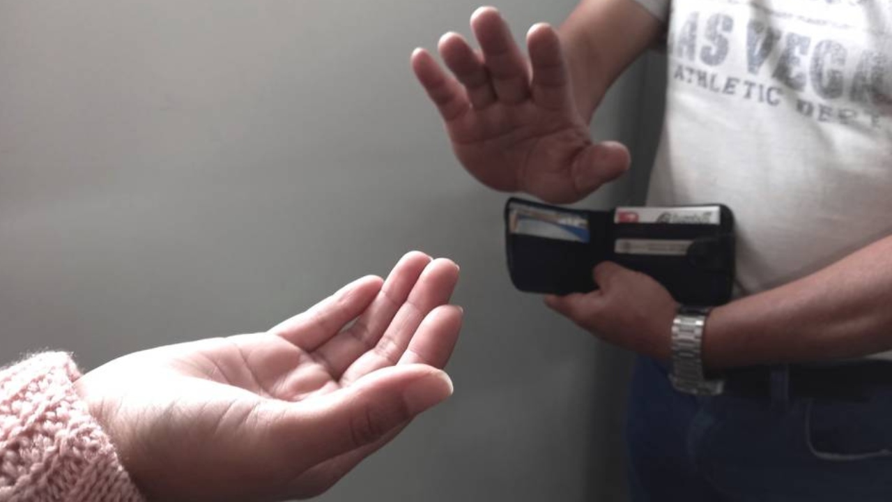 Padres que no pagan pensión ¡no podrán sacar INE, pasaporte, ni licencias de conducir!