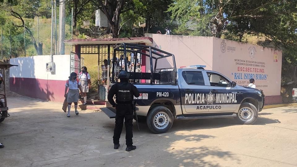 Recorre SSP planteles educativos de la zona conurbada de Acapulco