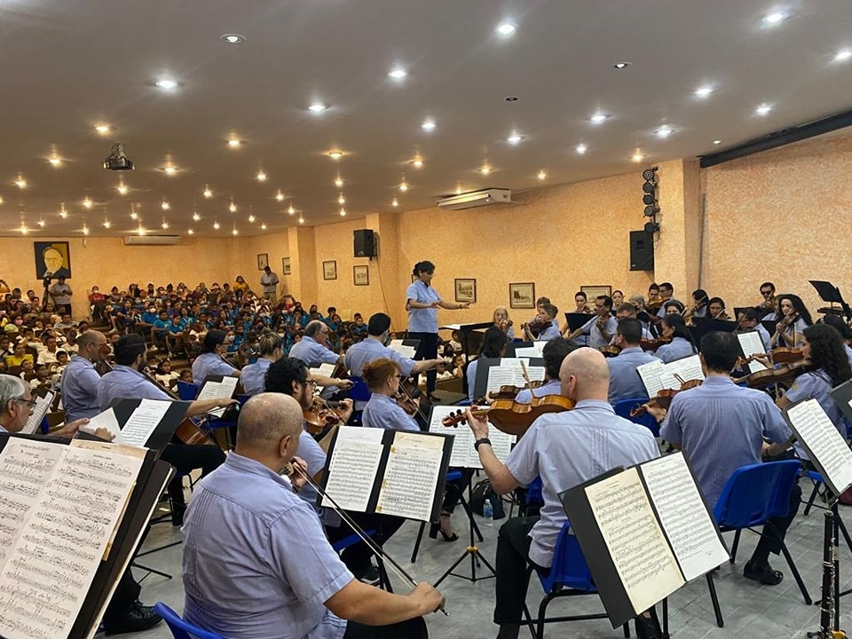 200 estudiantes de escuelas públicas en Acapulco, disfrutaron del concierto didáctico que realizó la Orquesta Filarmónica de Acapulco.