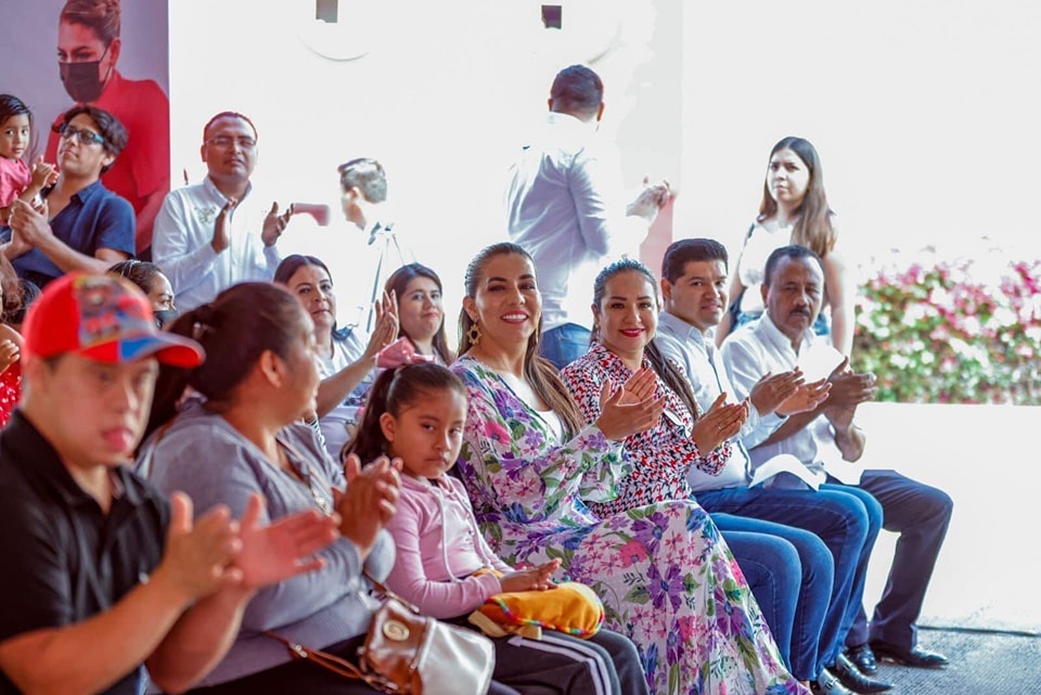 DIF Guerrero festeja a pacientes del CRIG, con motivo del Día de la Niñez