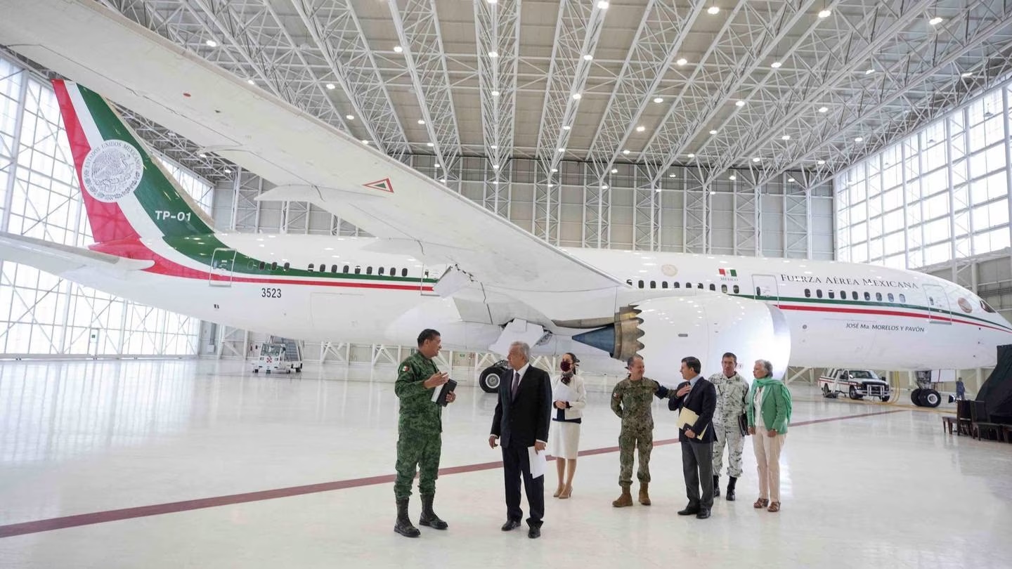 ¡Por fin salió! AMLO vende el avión presidencial al gobierno de Tayikistán