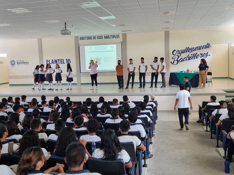 Continúa SSP promoviendo uso correcto de redes sociales en Guerrero