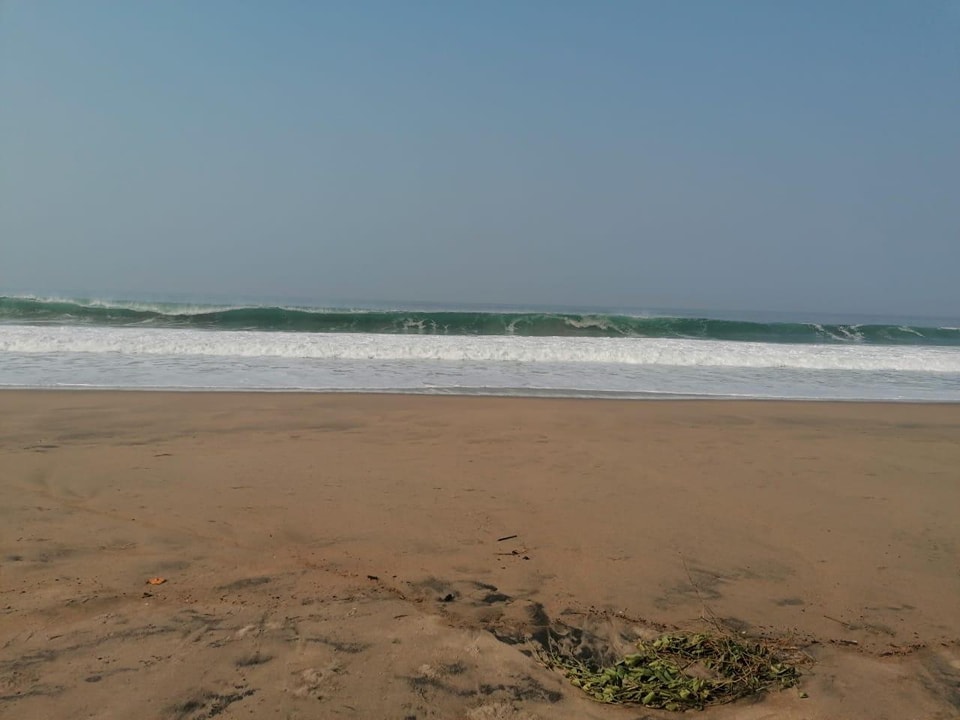 Se registra alto oleaje en playas de Guerrero, ocasionado por evento de Mar de Fondo
